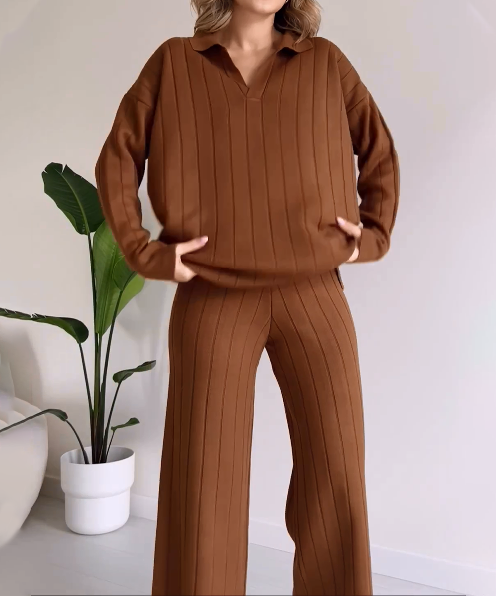 Ensemble Victory Deux Pièces Avec Pull À Col en V